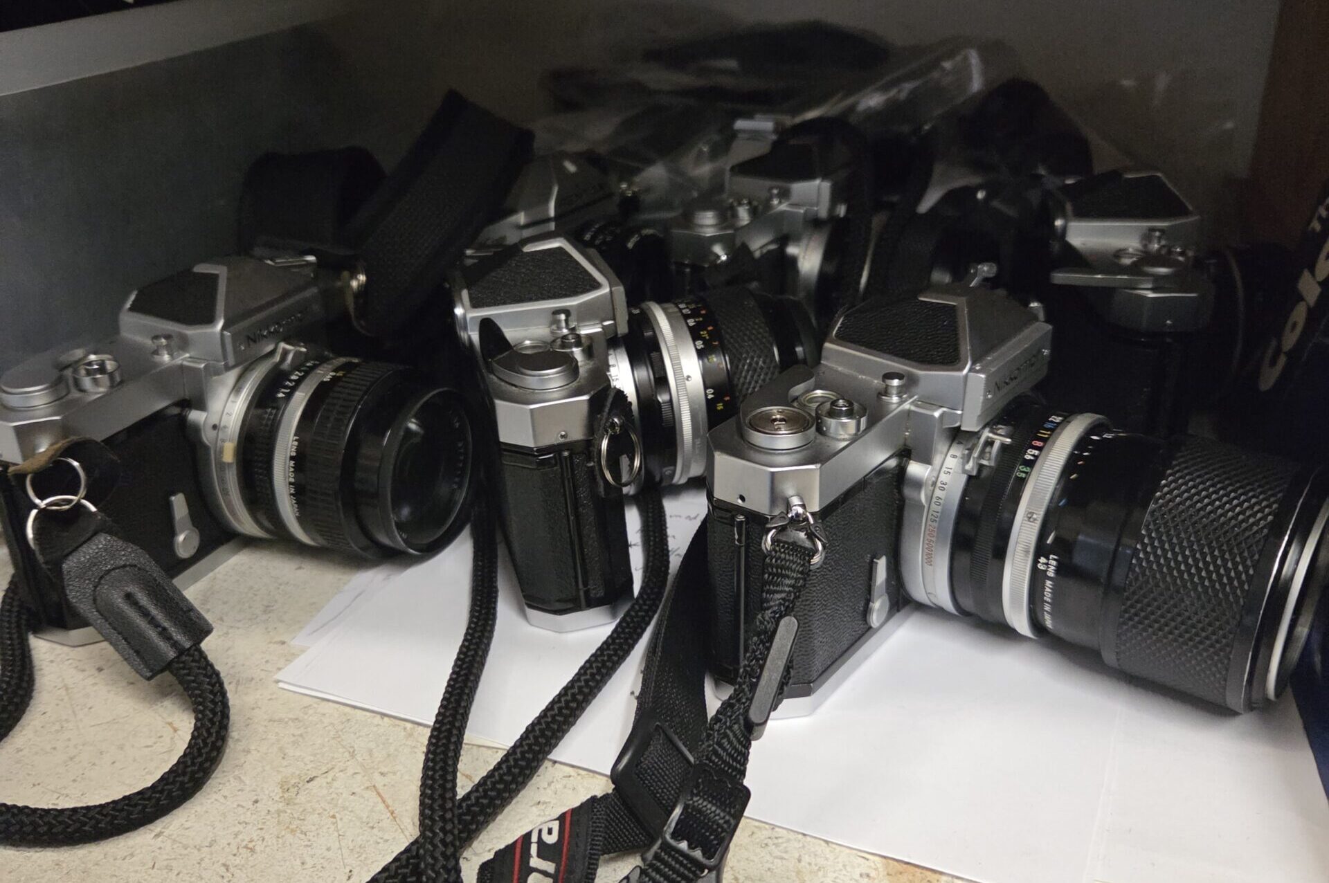 1000004072 Several film cameras